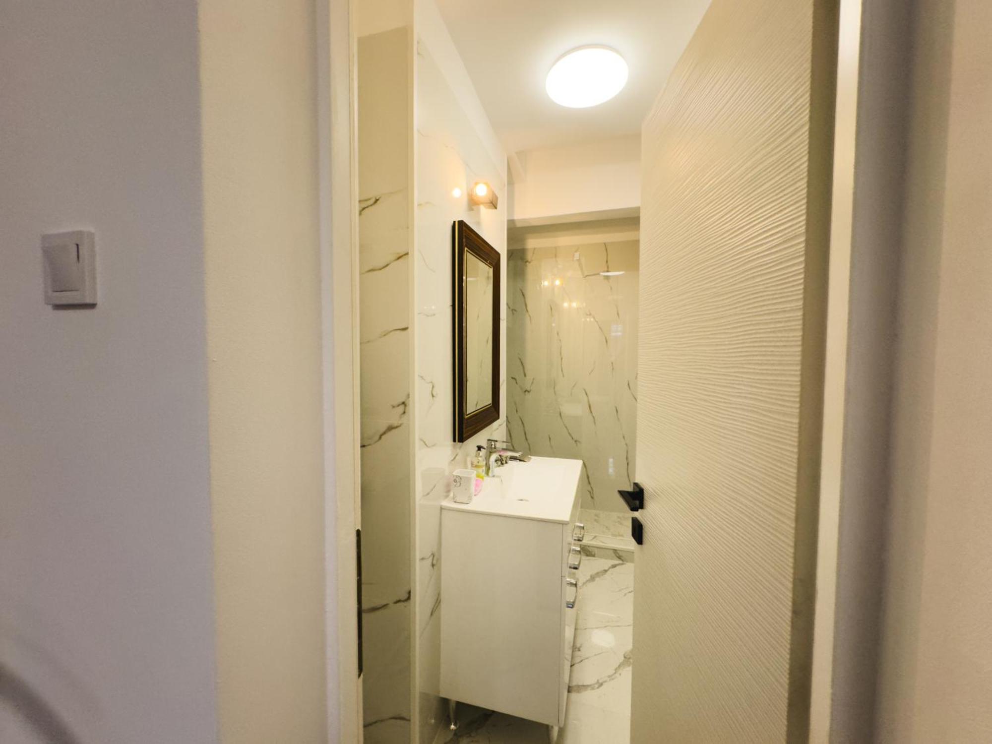 Loving Downtown Studio By Chr Luxury Property Bucharest Exterior photo
