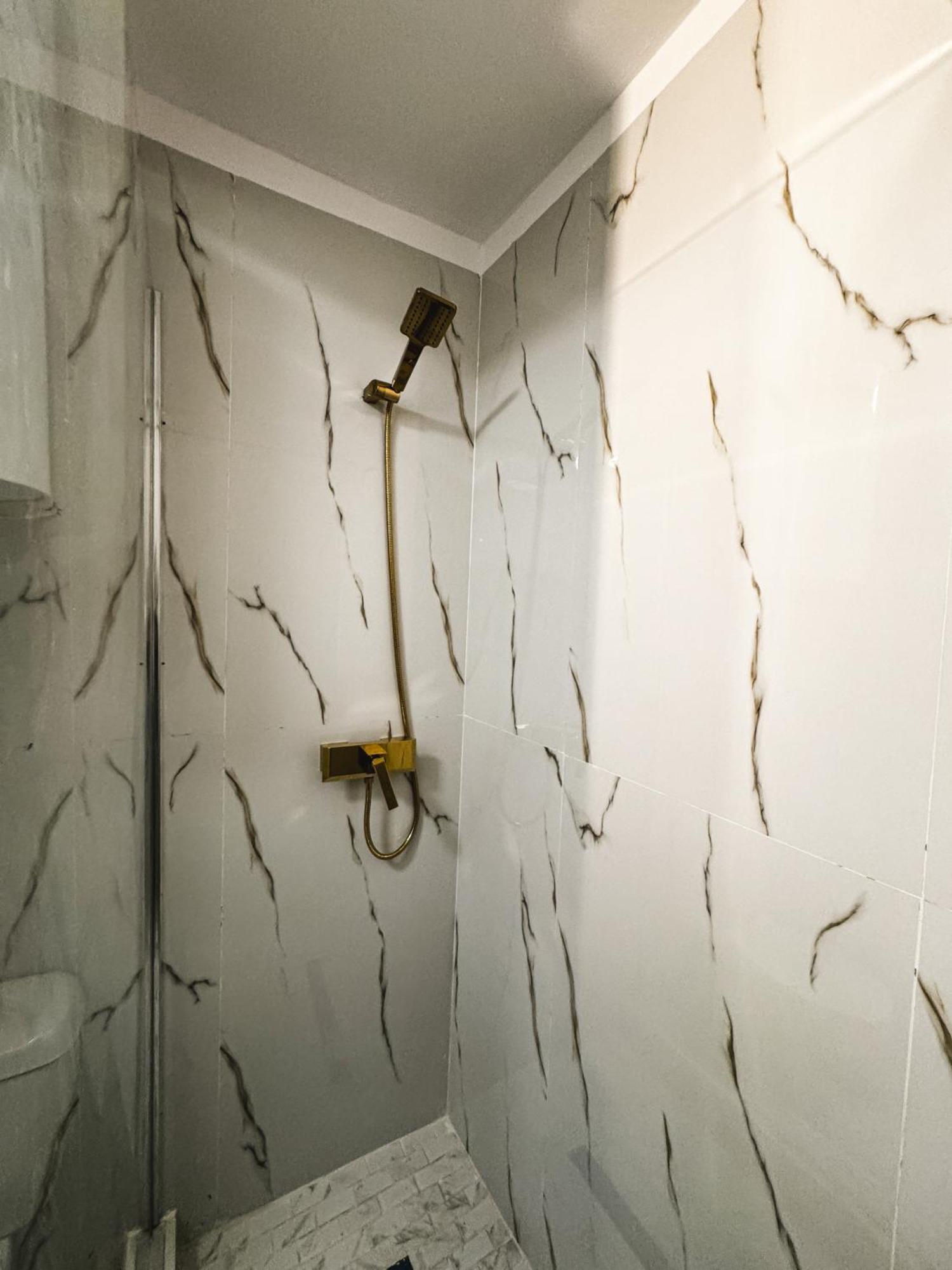 Loving Downtown Studio By Chr Luxury Property Bucharest Exterior photo